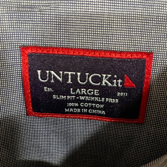 UNTUCK IT- slim fit wrinkle free long sleeve - Picture 3 of 3